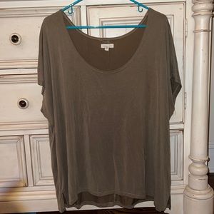 over sized, off the shoulder loose tee